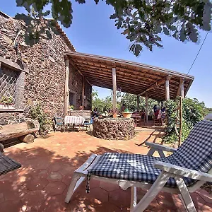 Alloggio per agriturismo Il Frutteto Di Efesto, Biancavilla